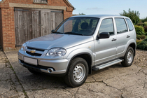 Chevrolet Niva 1998–2020 Bočne stopnice Maya V2 (2 kosa, aluminij) fotografija 1