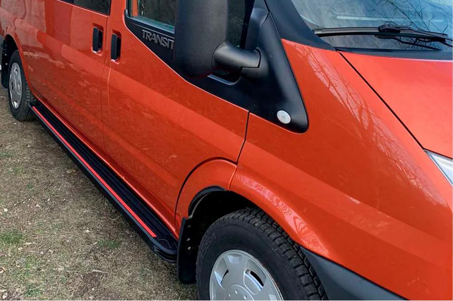 Ford Transit 2000–2014 Stranske stopnice Maya Red (2 kosa, aluminij) Image
