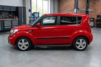 Kia Soul I 2008–2013 Stranske stopnice Maya Red (2 kosa, aluminij) fotografija 1