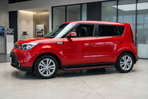 Kia Soul II 2013–2018 Stranske stopnice Maya Red (2 kosa, aluminij) fotografija 1