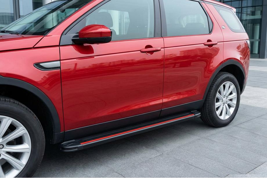 Land Rover Discovery Sport 2014– Bočne stopnice Maya Red (2 kos, aluminij) Image