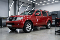 Nissan Pathfinder R51 2005–2014 Stranske stopnice Maya Red (2 kosa, aluminij) fotografija 1