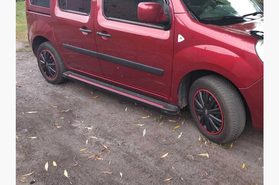 Renault Kangoo 2008–2020 Stranske stopnice Maya Red (2 kosa, aluminij) Dolga medosna razdalja Image