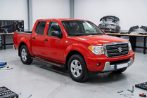 Suzuki Equator 2009– Stranske stopnice Maya Red (2 kosa, aluminij) fotografija 1