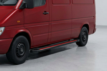 Volkswagen LT 1995–2006 Stranske stopnice Maya Red (2 kosa, aluminij) Dolga medosna razdalja fotografija 1
