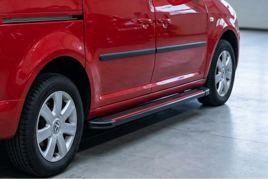 Volkswagen Caddy 2010–2015 Stranske stopnice Maya Red (2 kosa, aluminij) Image