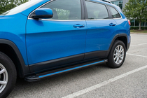 Jeep Cherokee KL 2013– Stranske stopnice Maya Blue (2 kos, aluminij) fotografija 1
