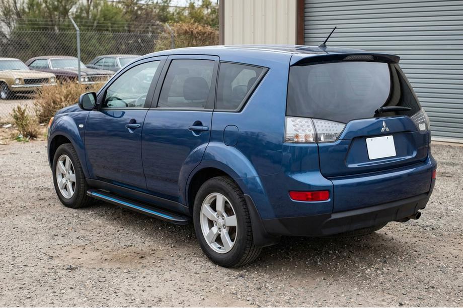 Mitsubishi Outlander 2006–2012 Stranske stopnice Maya Blue (2 kos, aluminij) Image