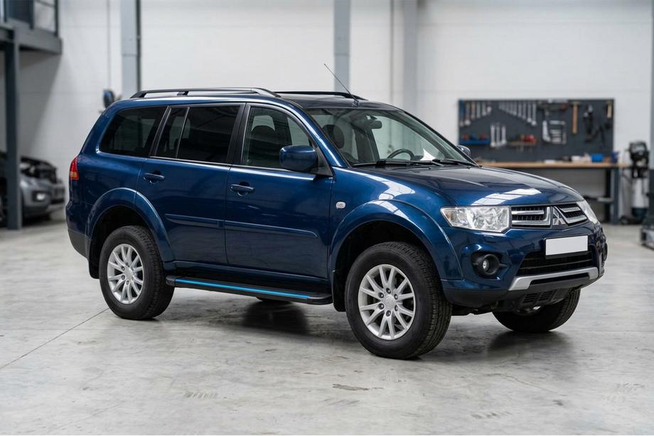 Mitsubishi Pajero Sport 2008–2015 Stranske stopnice Maya Blue (2 kos, aluminij) Image