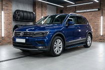 Volkswagen Tiguan 2016–2023 Stranske stopnice Maya Blue (2 kos, aluminij) fotografija 1