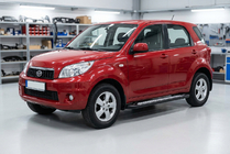 Daihatsu Terios 2006–2017 Stranske stopnice New Vision Black (2 kosa, aluminij) fotografija 1