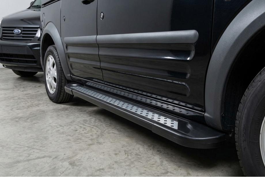 Ford Connect 2010–2013 Stranske stopnice New Vision Black (2 kosa, aluminij) Standardna baza Image