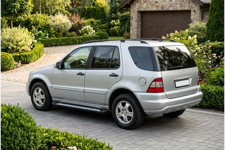 Mercedes ML W163 1997–2005 Stranske stopnice New Vision Black (2 kosa, aluminij) Image