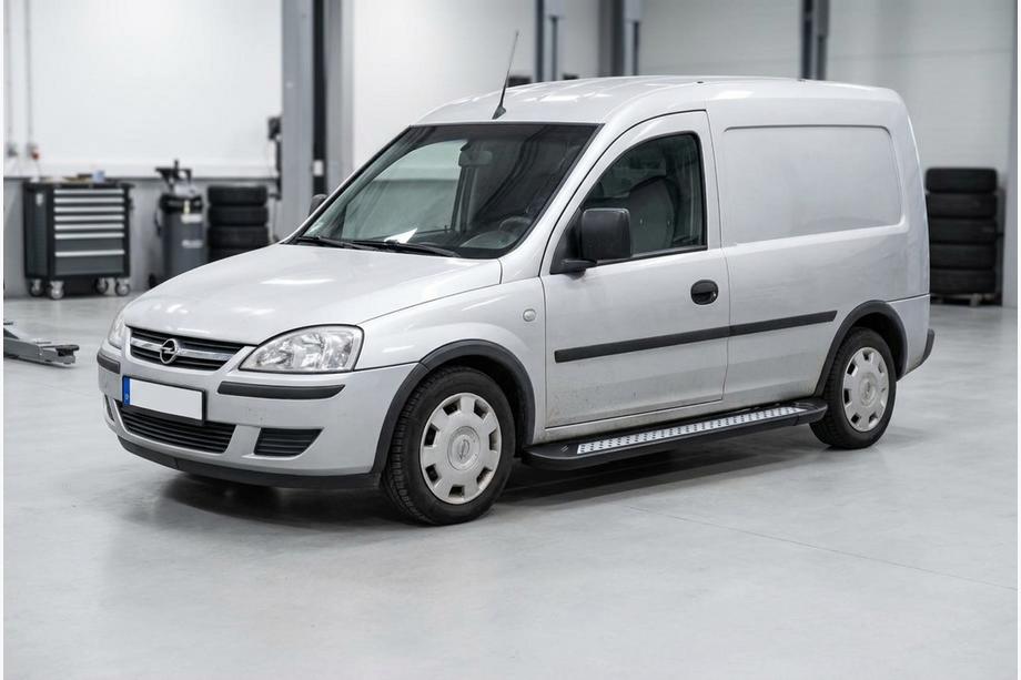 Opel Combo 2002–2012 Stranske stopnice New Vision Black (2 kosa, aluminij) Image