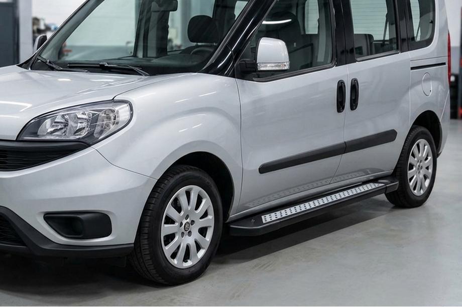 Opel Combo 2012–2018 Stranske stopnice New Vision Black (2 kosa, aluminij) Maxi medosna razdalja Image