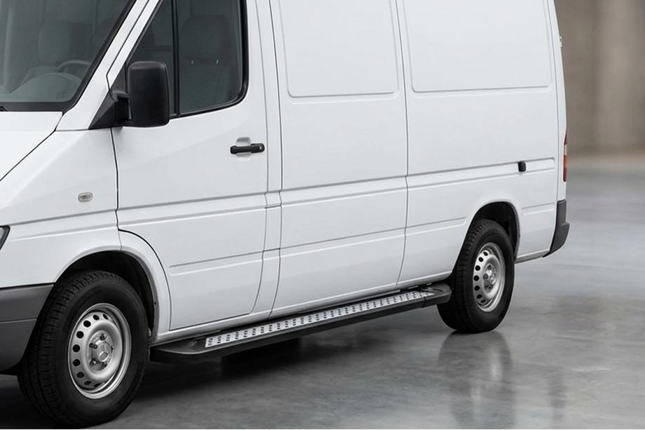 Volkswagen LT 1995–2006 Stranske stopnice New Vision Black (2 kosa, aluminij) Dolga medosna razdalja Image