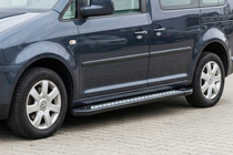 Volkswagen Caddy 2010–2015 Stranske stopnice New Vision Black (2 kosa, aluminij) Standardna baza fotografija 1