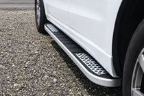 Audi Q5 2017–2025 Bočne stopnice Tayga V2 (2 kosa, aluminij) fotografija 5