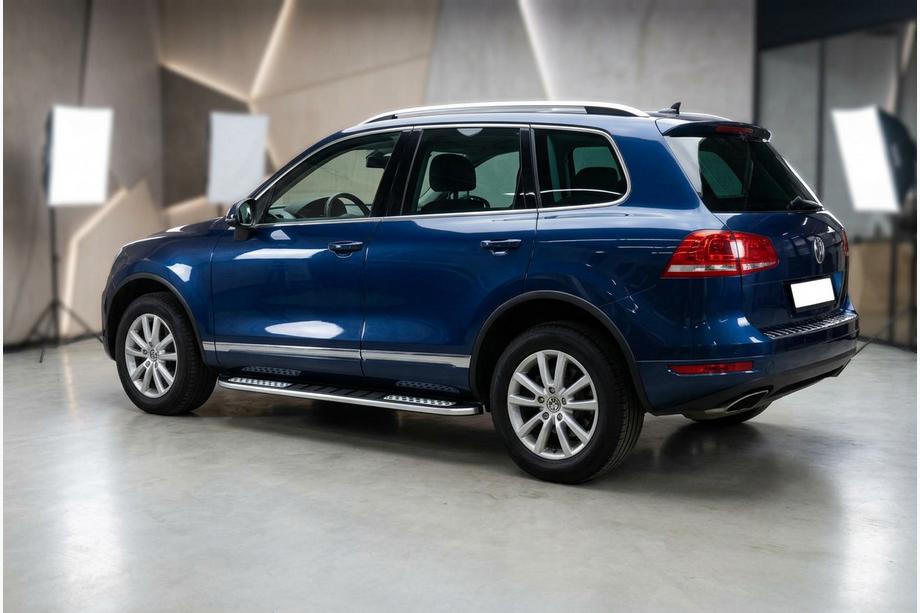 Volkswagen Touareg 2010–2018 Bočne stopnice Tayga V2 (2 kosa, aluminij) Fotografija 1