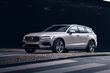 Pregled terenskega karavana Volvo V60 Cross Country fotografija 2