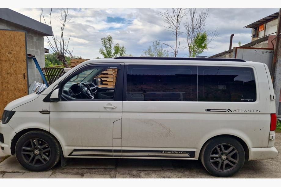 Volkswagen T5 Caravelle 2004–2010 Integrirani strešni nosilci (črni) Kratka medosna razdalja Fotografija 42