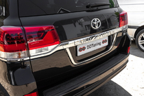 Toyota Land Cruiser 200 2007–2021 Nosilec registrske tablice – standard Črna fotografija 1