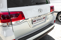 Toyota Land Cruiser 200 2007–2021 Nosilec registrske tablice – standard Črna fotografija 7