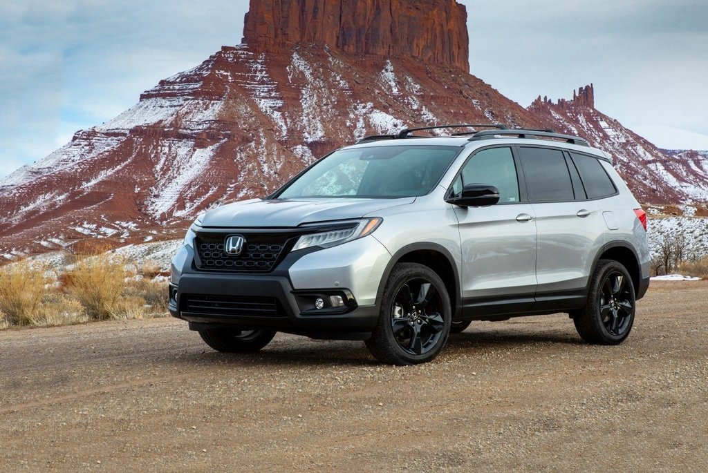 Pregled srednje velikega križanca Honda Passport