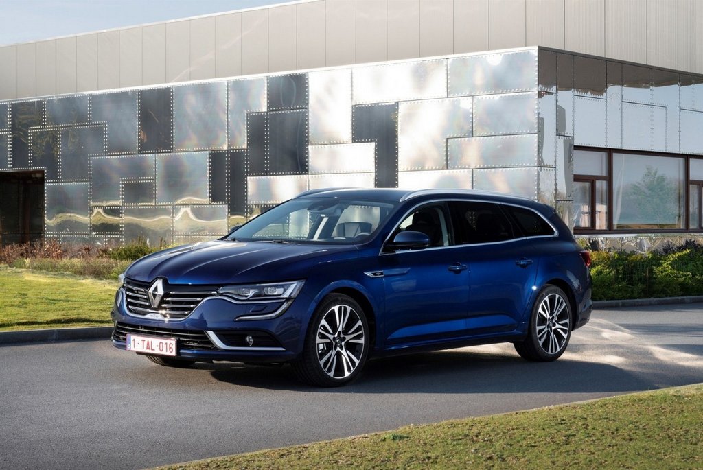 Pregled srednje velikega karavana Renault Talisman Estate
