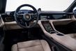 Električni športni sedan Porsche Taycan s štirikolesnim pogonom fotografija 8