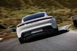 Električni športni sedan Porsche Taycan s štirikolesnim pogonom fotografija 14