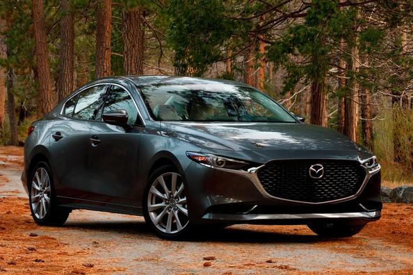 Četrta generacija kompaktne limuzine Mazda 3