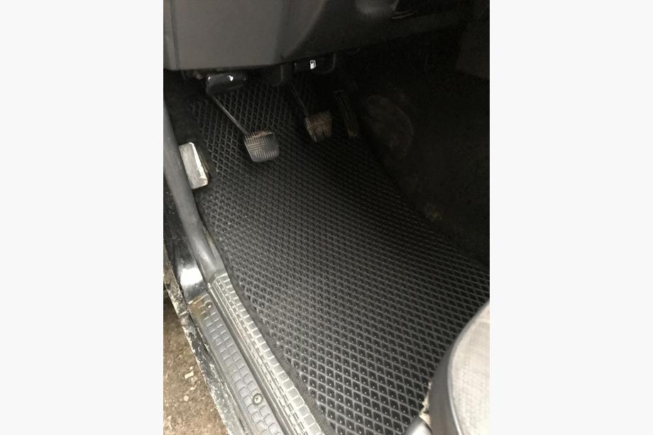 Nissan Patrol Y60 1988–1997 EVA avtomobilske preproge (črne) Fotografija 19