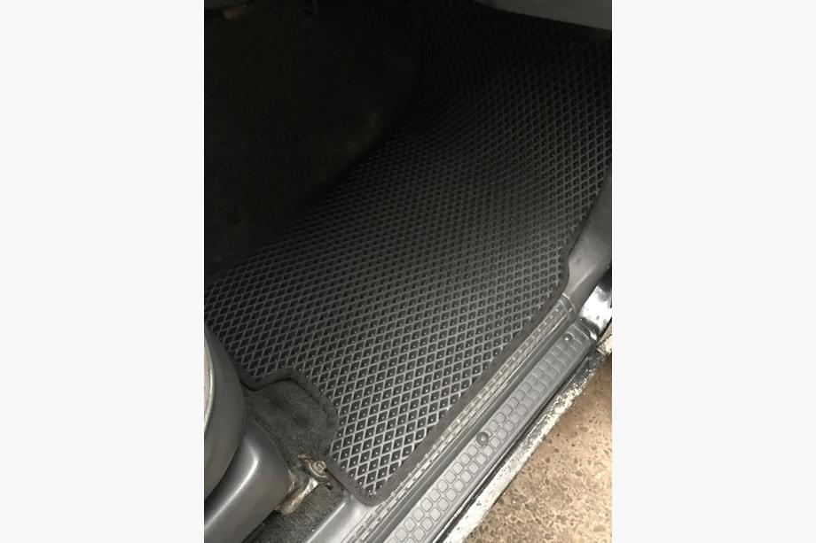 Nissan Patrol Y60 1988–1997 EVA avtomobilske preproge (črne) Fotografija 20