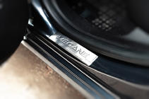 Renault Megane IV 2016–2025 Zaščitne letve pragov OmsaLine (4 kosi, nerjaveče jeklo) fotografija 4