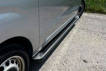 Opel Vivaro 2019– Bočne stopnice Allmond Black (2 kos, aluminij) fotografija 1