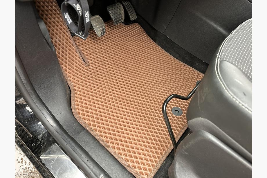 Renault Scenic/Grand 2009–2016 EVA avtomobilske preproge (opečnati vzorec) Image