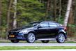 Terenska predelava kombilimuzine Volvo V40 Cross Country fotografija 2