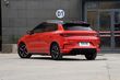 Električni petvratni kombilimuzina BYD e2 fotografija 4