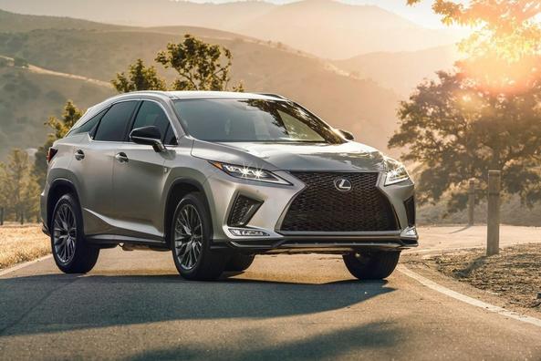 Prenovljena različica križanca Lexus RX