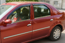 Renault Logan I 2008–2013 Okrasna letev vrat (4 kosi, nerjaveče jeklo) Carmos - turško nerjaveče jeklo fotografija 4