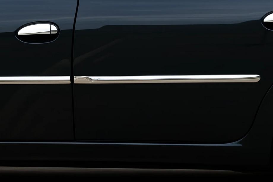 Renault Logan I 2008–2013 Okrasna letev vrat (4 kosi, nerjaveče jeklo) Carmos - turško nerjaveče jeklo Image