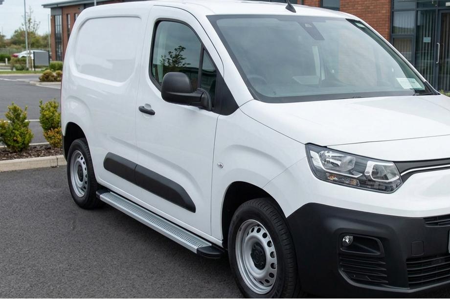 Opel Combo 2019– Bočne stopnice Maya V2 (2 kosa, aluminij) Image