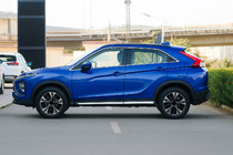 Mitsubishi Eclipse Cross 2017– OmsaLine okrasne letve vrat (4 kos, nerjaveče jeklo) fotografija 3