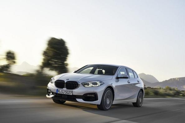Tretja generacija kompaktnega kombilimuzinskega BMW 1 Series