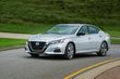 Srednje velik sedan Nissan Altima šeste generacije fotografija 11