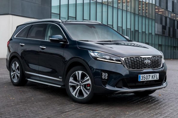 Pregled prenovljenega crossoverja KIA Sorento tretje generacije