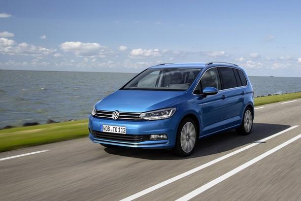 Pregled kompaktnega enoprostorca Volkswagen Touran druge generacije