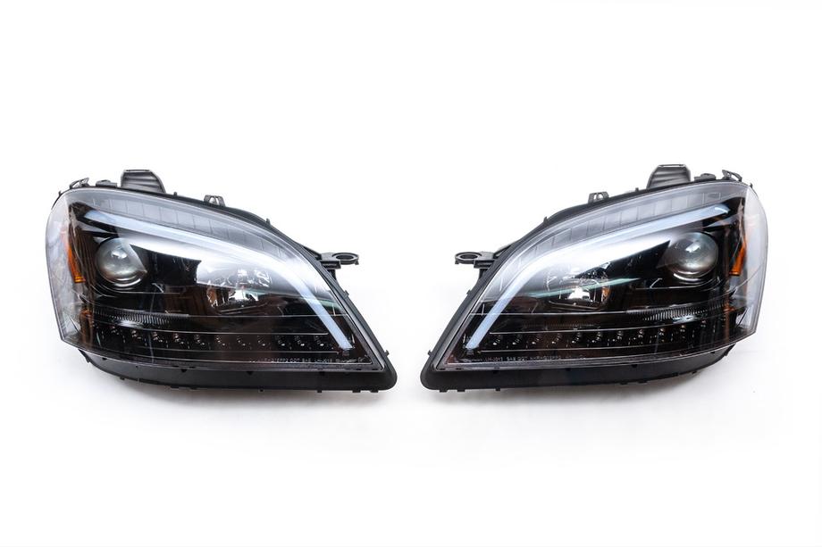 Mercedes ML W164 2005–2011 Sprednji žarometi z LED elementom (2005-2008, 2 kosa, temni) Fotografija 2