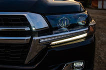 Toyota Land Cruiser 200 2007–2021 Veke za žaromete z LED (2016↗) fotografija 5
